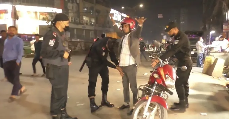 র‌্যাবের চেকপোস্ট-টহল